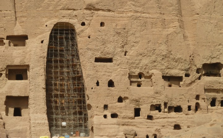 Buddha_statues_in_Bamyan